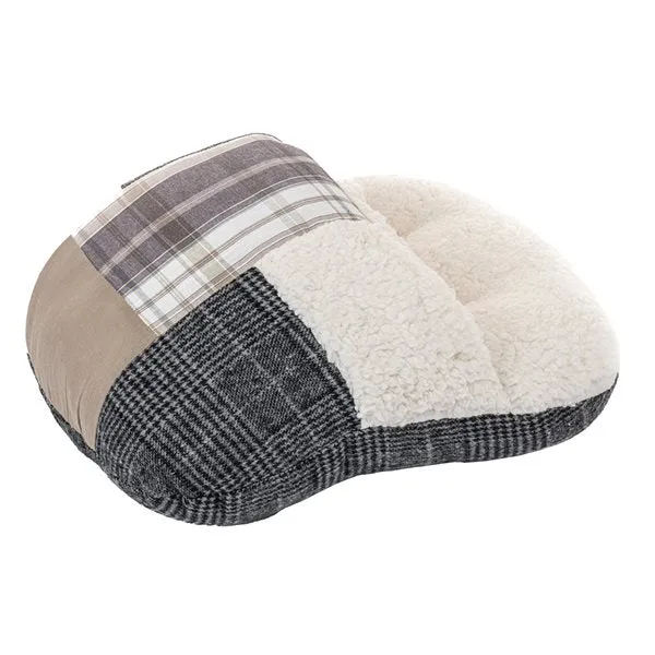 Brunelli Theory Plaid Foot Warmer Earrings