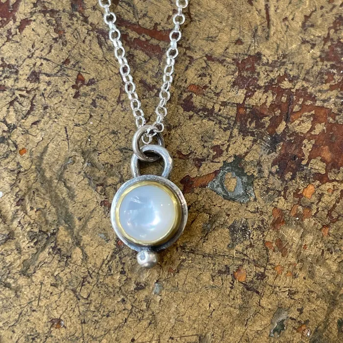 Necklaces THE OPAL Mother of Pearl Pendant Necklace