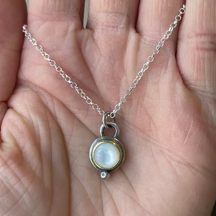 Necklaces THE OPAL Mother of Pearl Pendant Necklace Necklaces THE OPAL Mother of Pearl Pendant Necklace