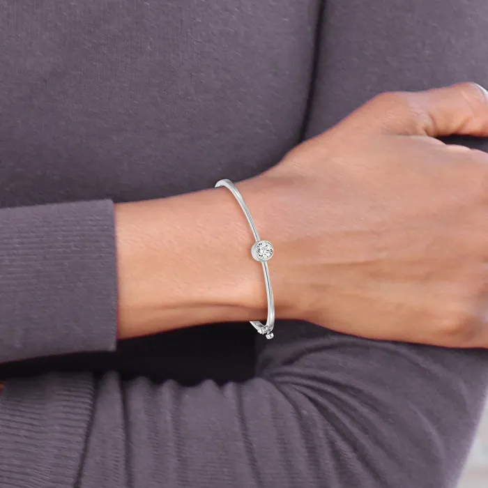 Bracelets Goldia 14k White Gold 1 Ct Lab Grown Diamond VSSI G Bezel Bangle Bracelet