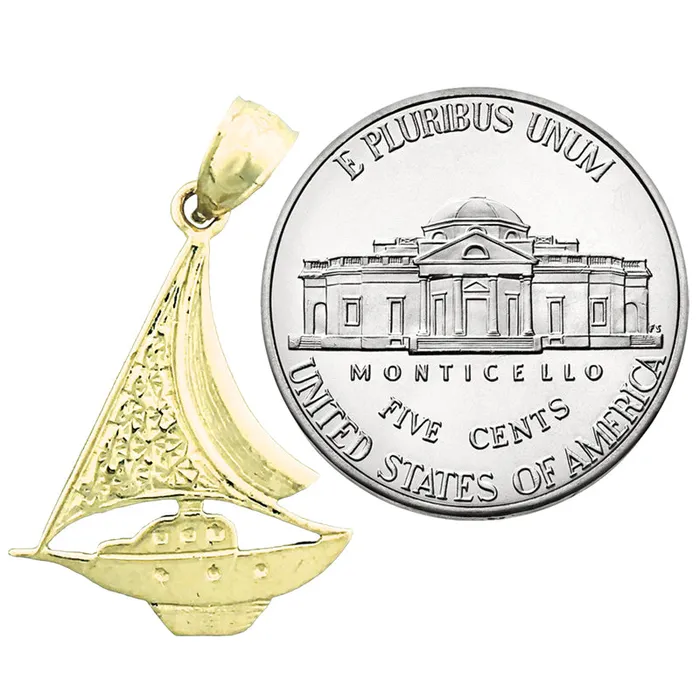 PreStyled Sets Goldia 14K Gold Sailboat Pendant