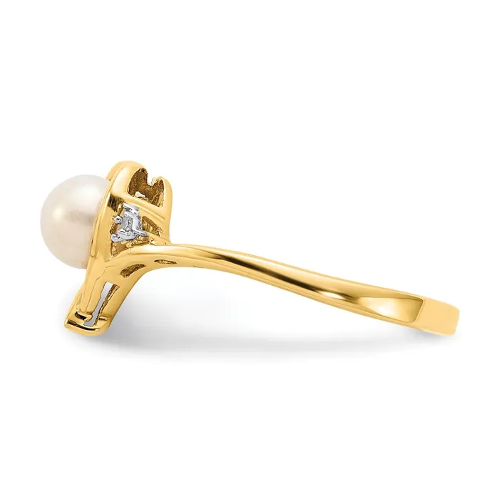 Rings Goldiacom 14K Yellow Gold FW Cultured Pearl and Real Diamond Heart Ring